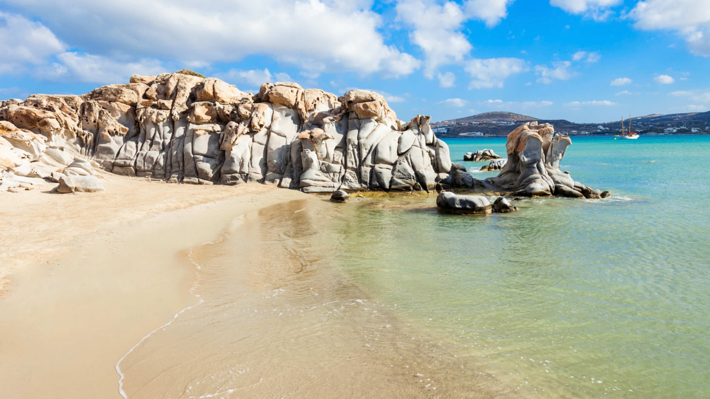 Küstenlandschaft auf der Insel Paros, Griechenland