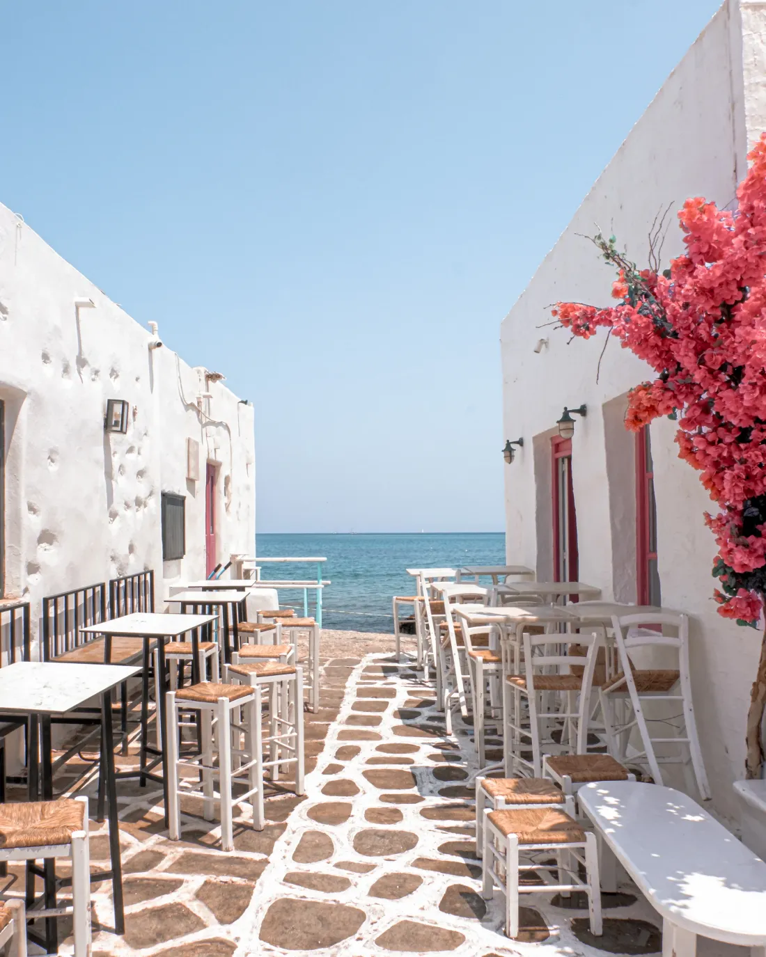 Paesaggio costiero dell'isola di Paros, Grecia